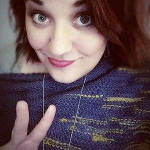 Meet your Posher, Lacey